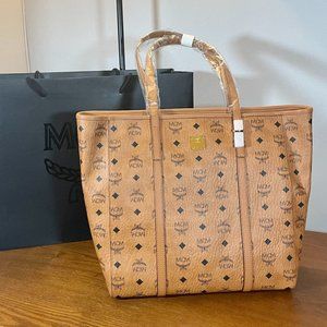 MCM **AUTHENTIC** Medium Toni Shopper Tote In Visetos Logo Cognac Brown **NWT**